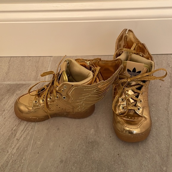 Adidas Jeremy Scott runners, toddler size 6. Great condition. - Picture 2 of 6